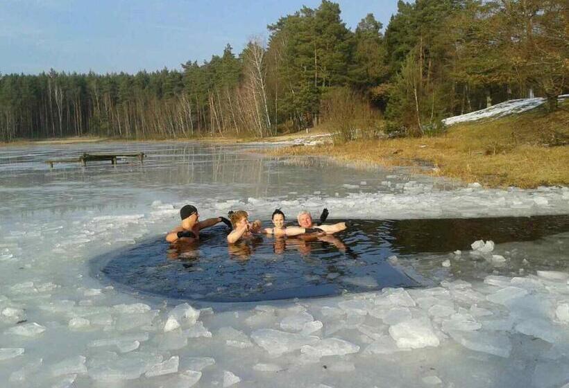 ホテル Agroturystyczny Dom Na Skraju Lasu