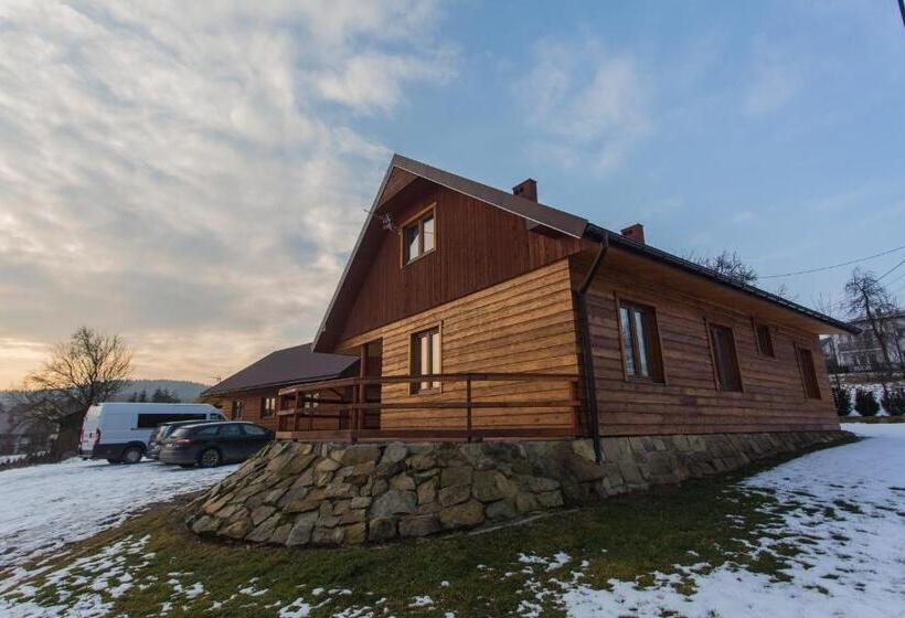 ホテル Agroturystyka Pawlikówka