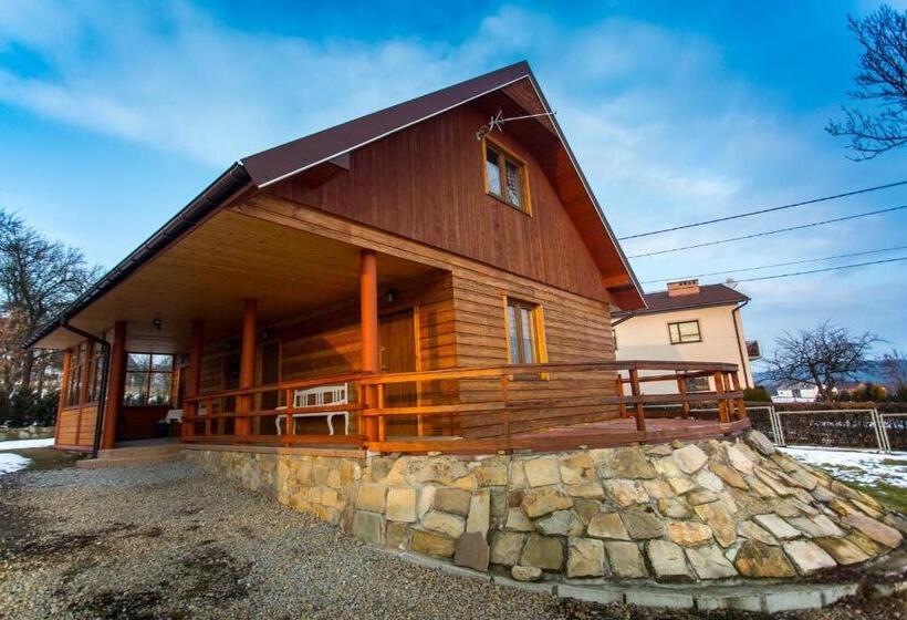 ホテル Agroturystyka Pawlikówka