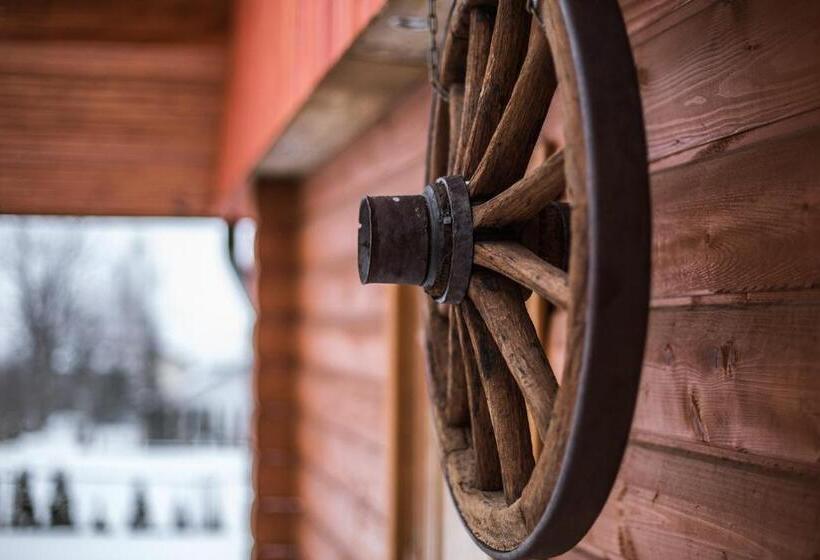 ホテル Agroturystyka Pawlikówka