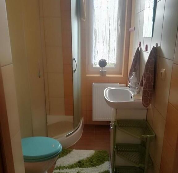 ホテル Agroturystyka Pod Bocianim Gniazdem