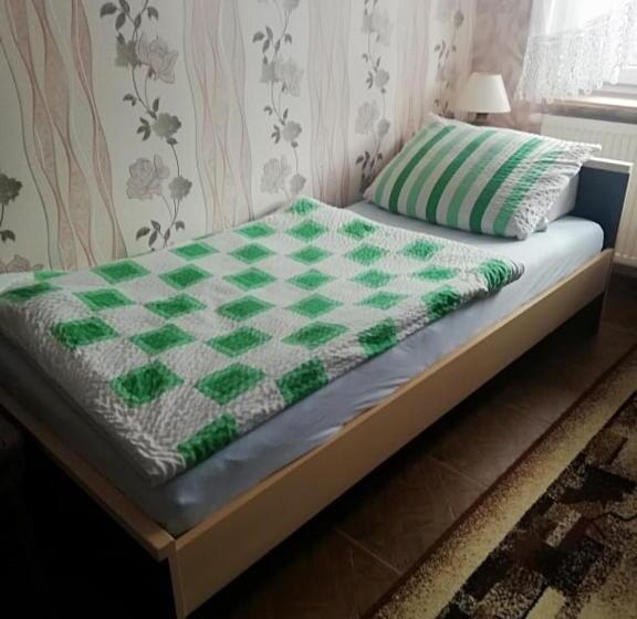 ホテル Agroturystyka Pod Bocianim Gniazdem