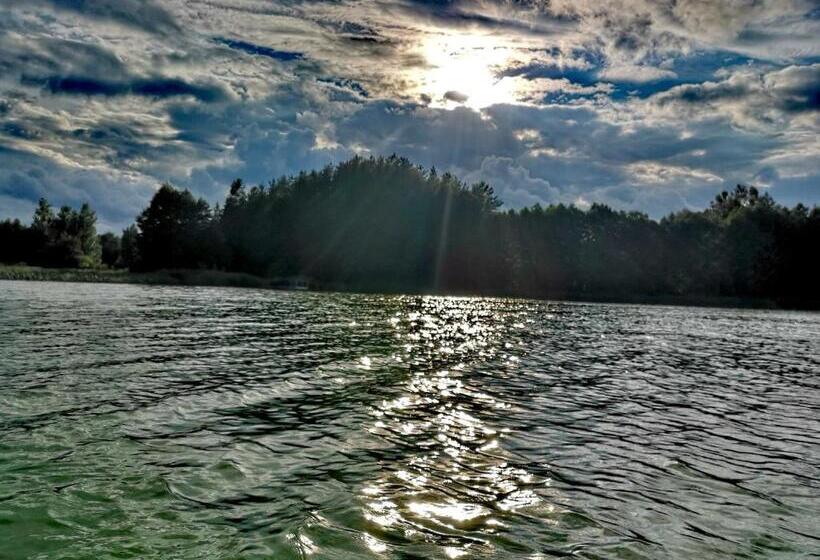 فندق Agroturystyka żubrówka