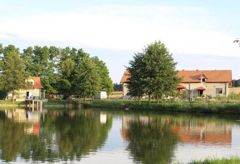 فندق Agrowczasy Nad Stawem