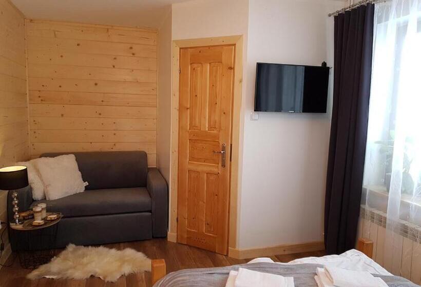 Отель Antonówka