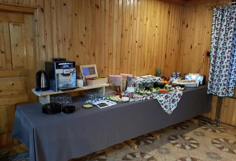 Отель Antonówka