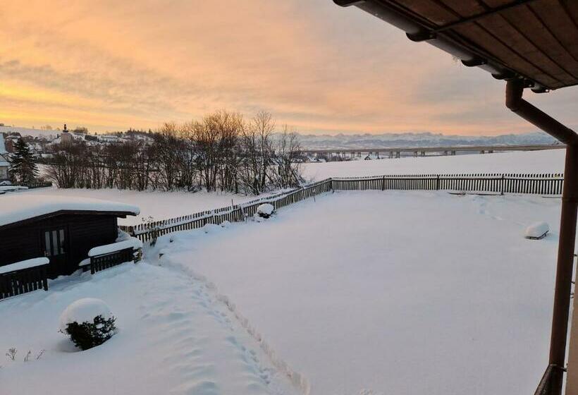 فندق Apartamenty U Krystyny