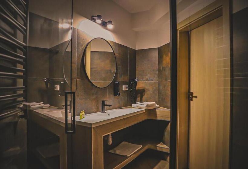 בית מלון כפרי Bastion