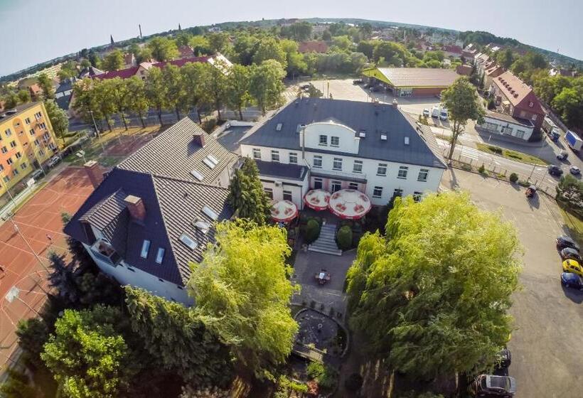 ホテル Biały Domek