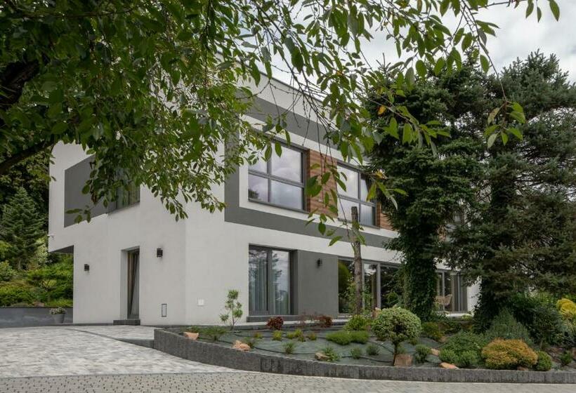 ホテル Dębowy Zakątek   Spokojny, Komfortowy Wypoczynek W Okolicy Krakowa