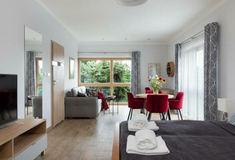 ホテル Dębowy Zakątek   Spokojny, Komfortowy Wypoczynek W Okolicy Krakowa