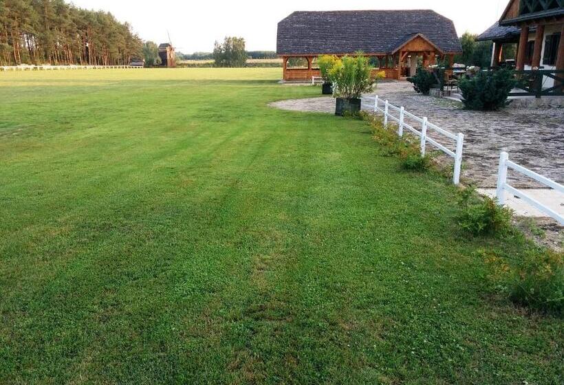 בית מלון כפרי Dworek Pod Wiechą