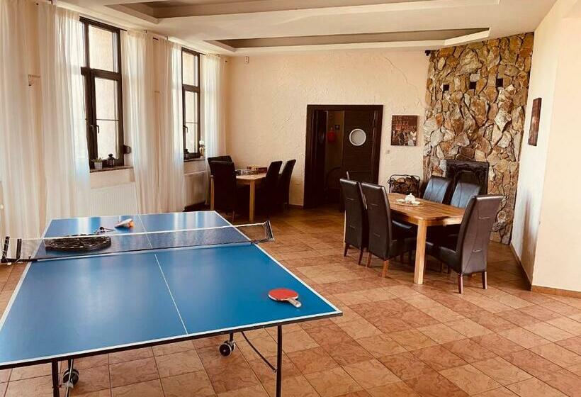 Отель Folwark Minikowo Agroturystyka W Borach Tucholskich 5 Pokoi 1 Do 25os