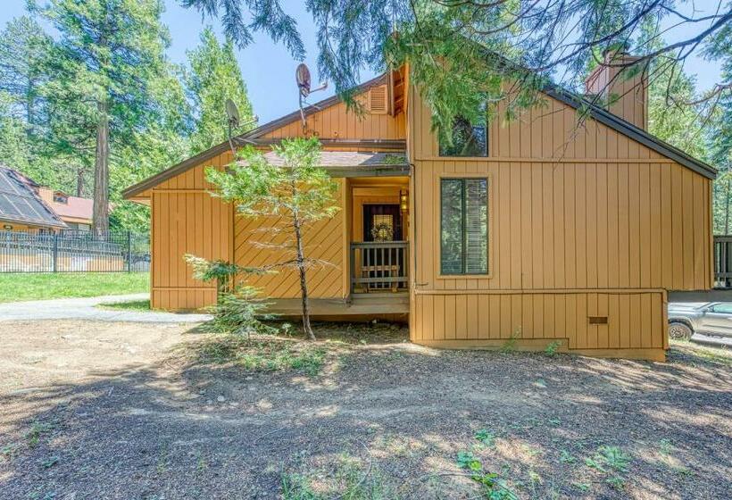 酒店 Little Ski Lodge