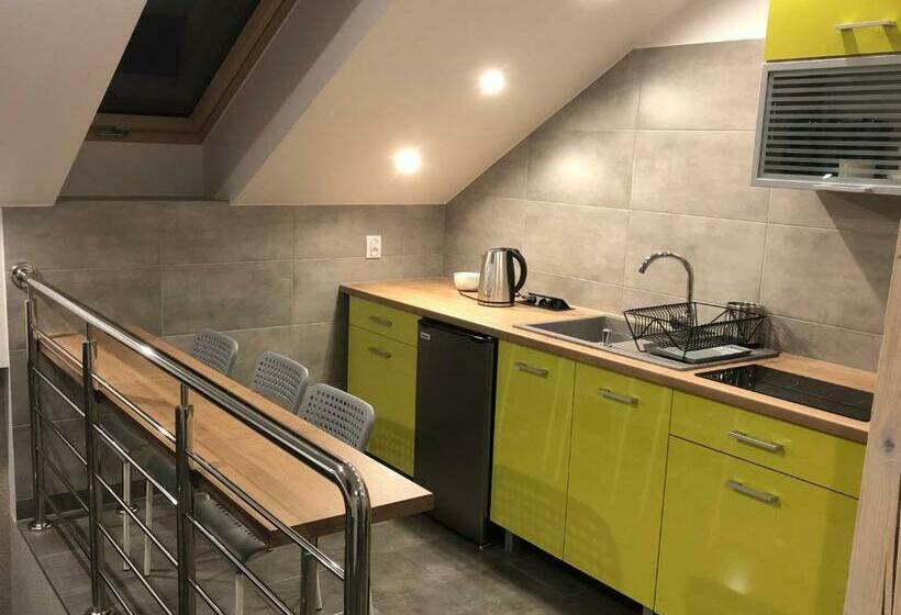 ホテル Noclegi U Alicji