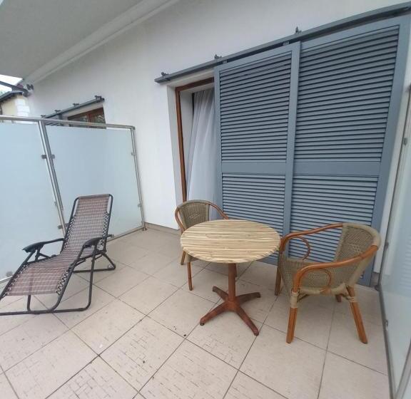 酒店 Ośrodek Warszawianka