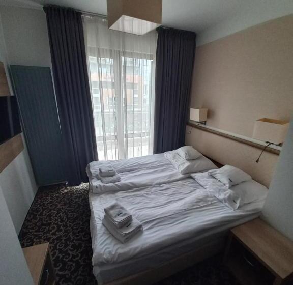 酒店 Ośrodek Warszawianka