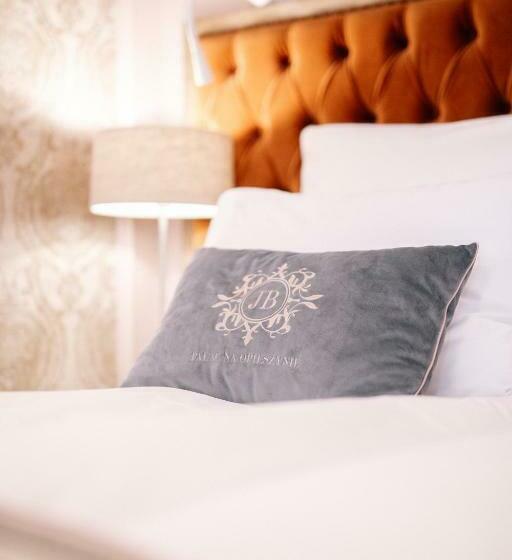 هتل Pałac Na Opieszynie