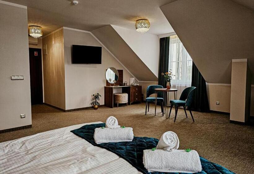 בית מלון כפרי Pensjonat Miedziana Perła Lubin