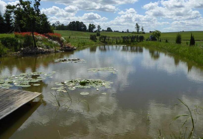 فندق Pod Kasztanami Blanki