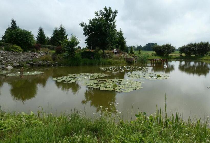 فندق Pod Kasztanami Blanki