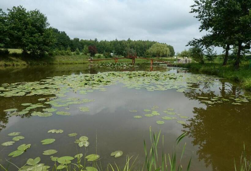 فندق Pod Kasztanami Blanki