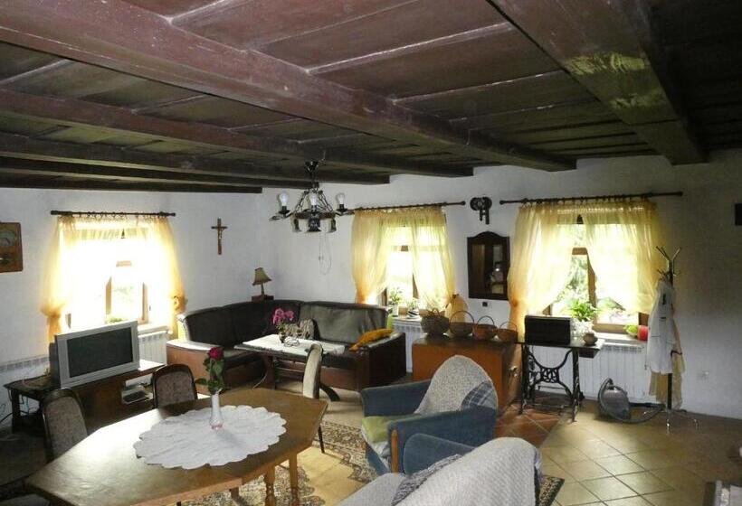 فندق Pod Kasztanami Blanki