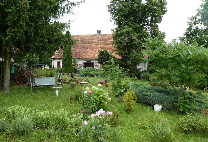 فندق Pod Kasztanami Blanki