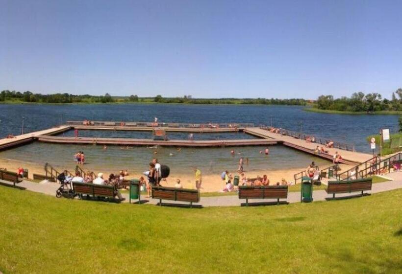 فندق Pod Kasztanami Blanki