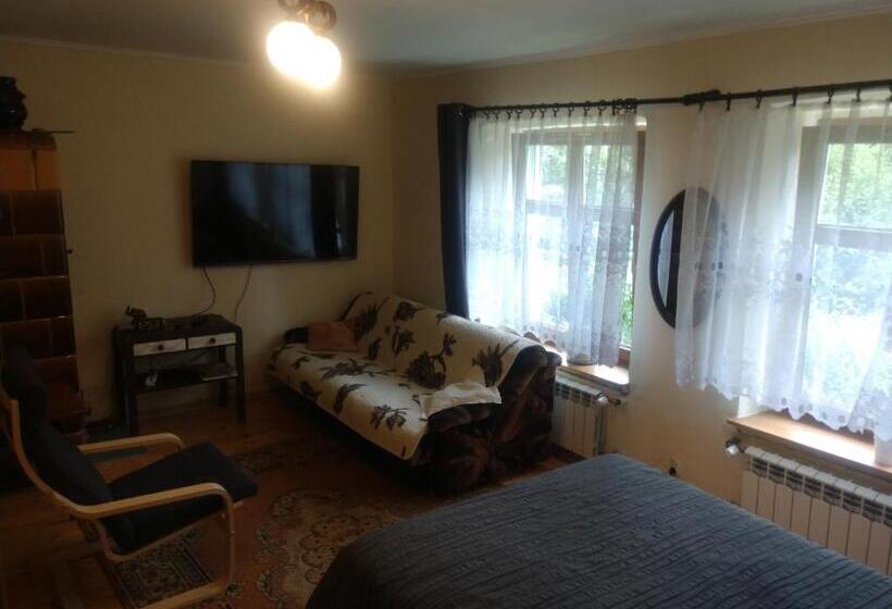 فندق Pod Kasztanami Blanki