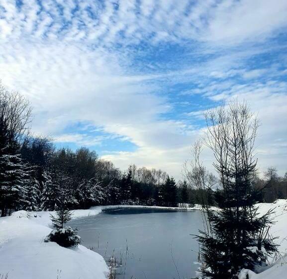 فندق Raj Helmuta