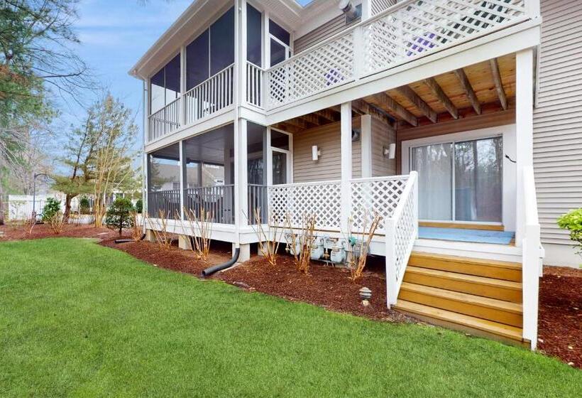 هتل Sea Colony  2604 Round Robin