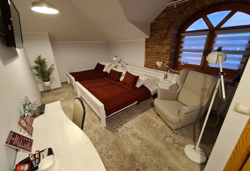 בית מלון כפרי Staropolska