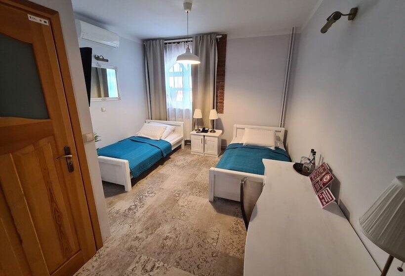 בית מלון כפרי Staropolska