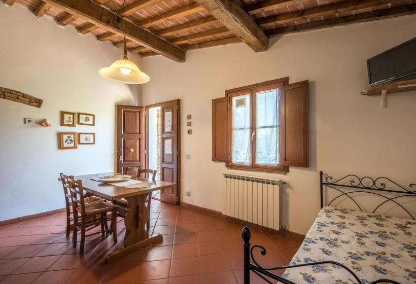 ホテル Poggio Primo   Trilocale Etrusco