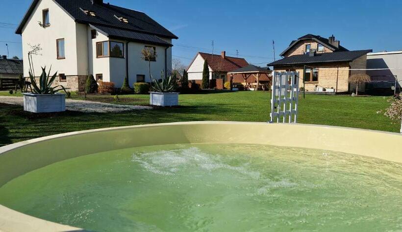 בית מלון כפרי Vip Village