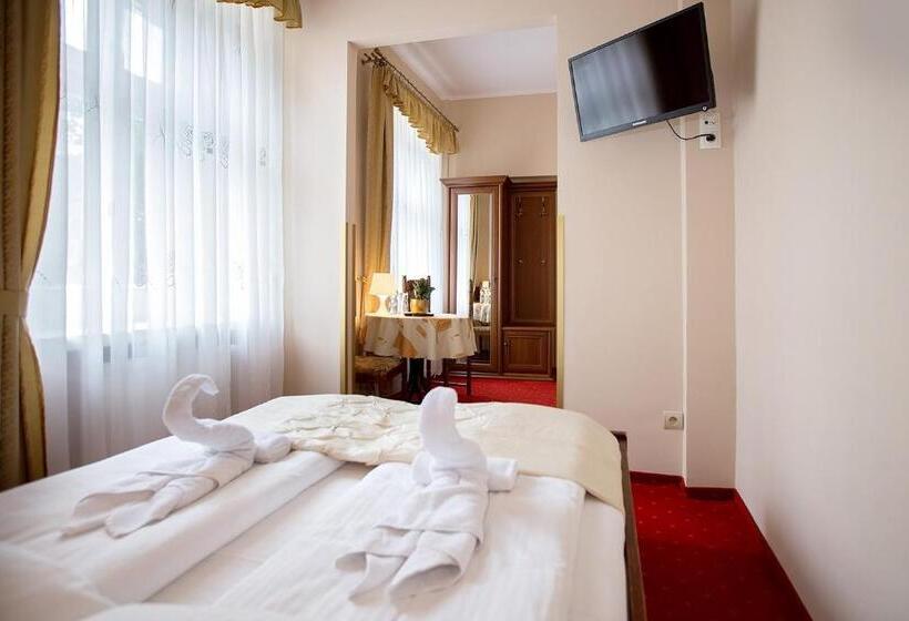 酒店 Zamek Chałupki