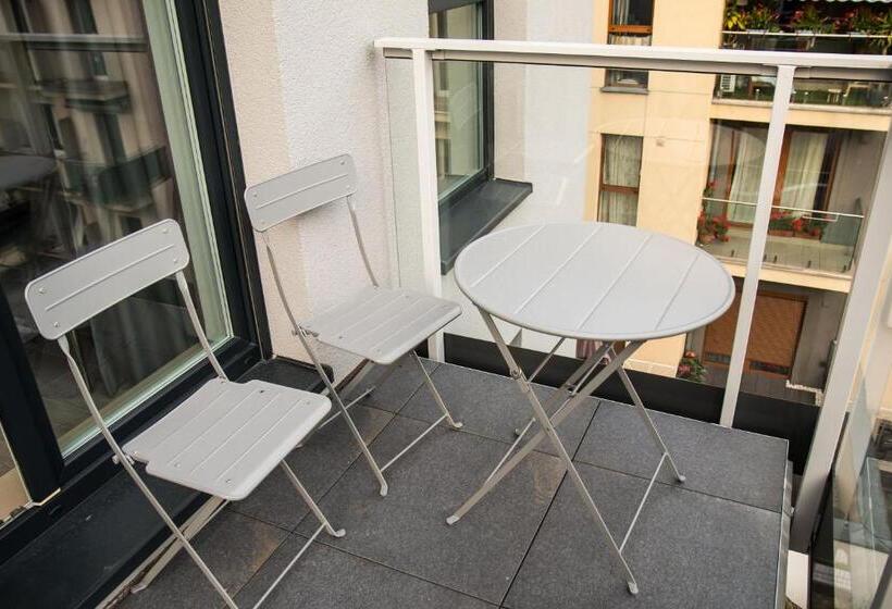 Krasińskiego 15a  10