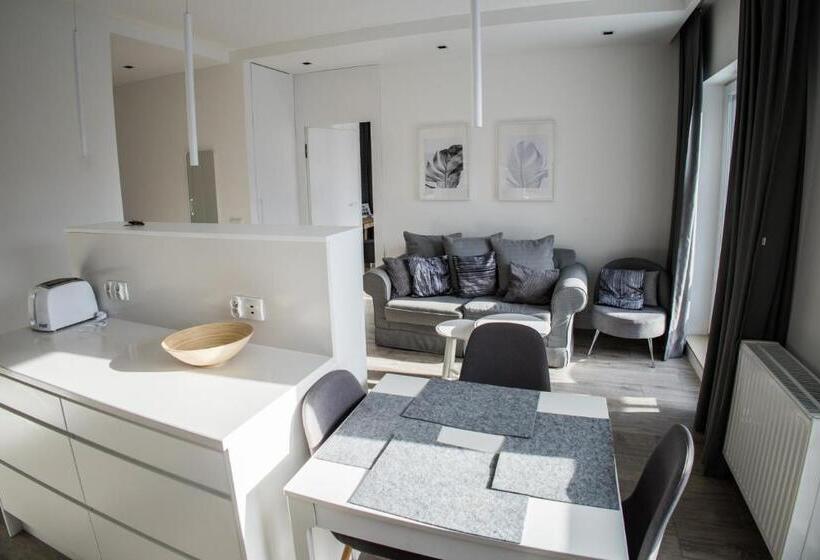 Krasińskiego 15a  10