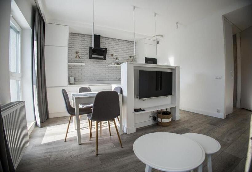 Krasińskiego 15a  10