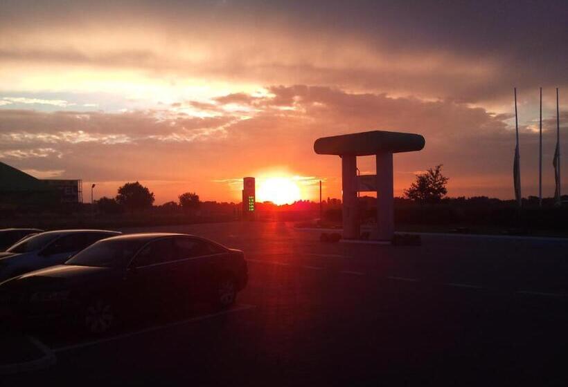 מוטל Sawik Dziekanowice