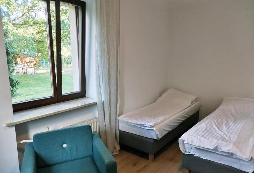 Ohotelik Pensjonat W Poniatowej