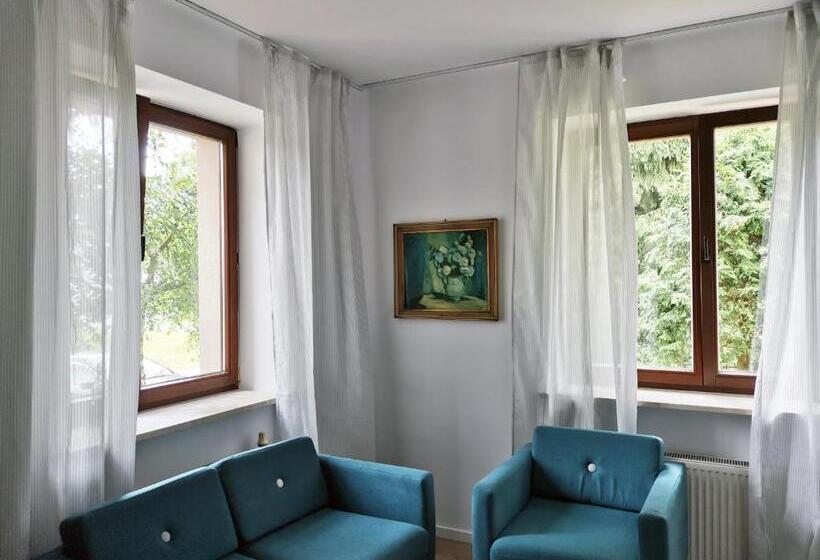 Ohotelik Pensjonat W Poniatowej