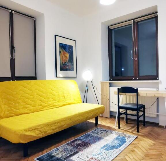 Ohotelik Pensjonat W Poniatowej