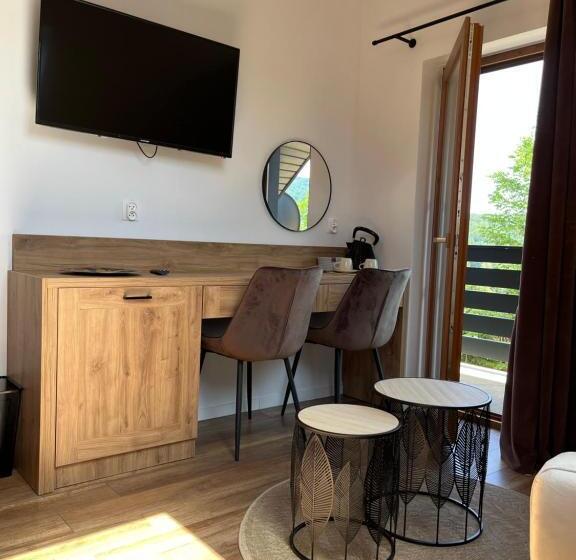 פנסיון Donikąd