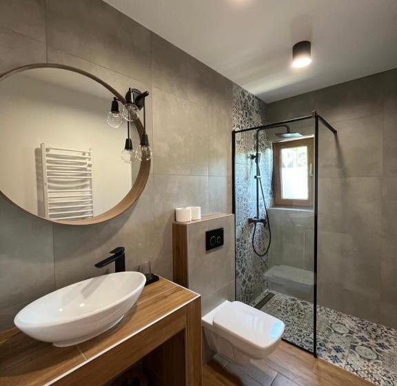 פנסיון Donikąd