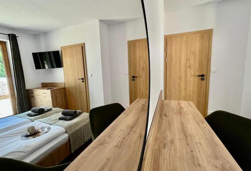 פנסיון Donikąd