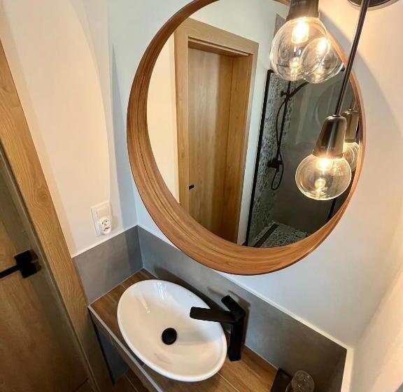 פנסיון Donikąd