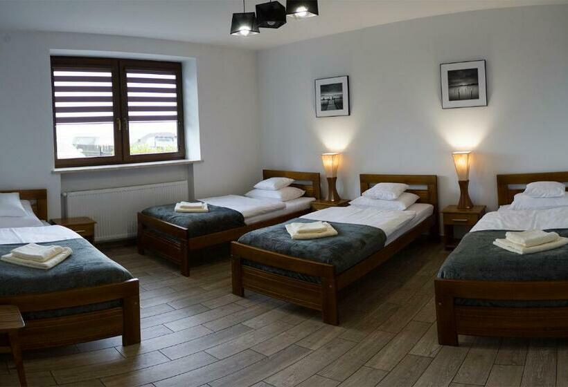 פנסיון Leo House