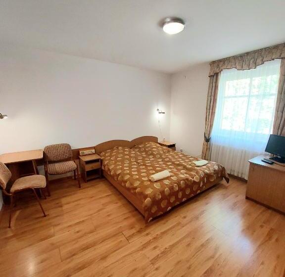 بنسيون Marel Apartments U Sowy  Sauna Polanica Zdrój